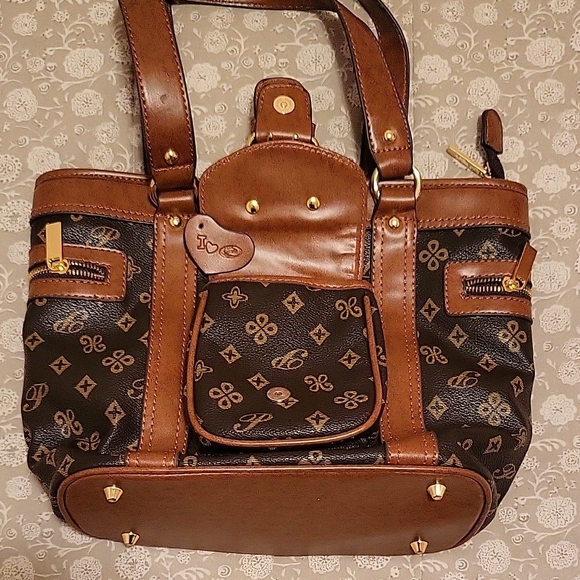 Brown and Caramel Designer Shoulder Bag - Picture 10 of 14